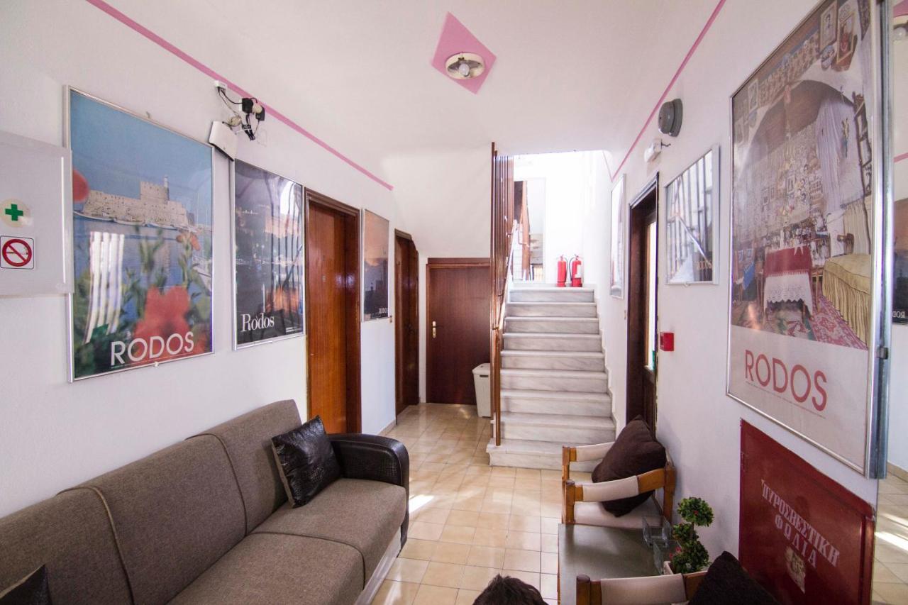 Nitsas Studio'S Kremastí Exterior foto